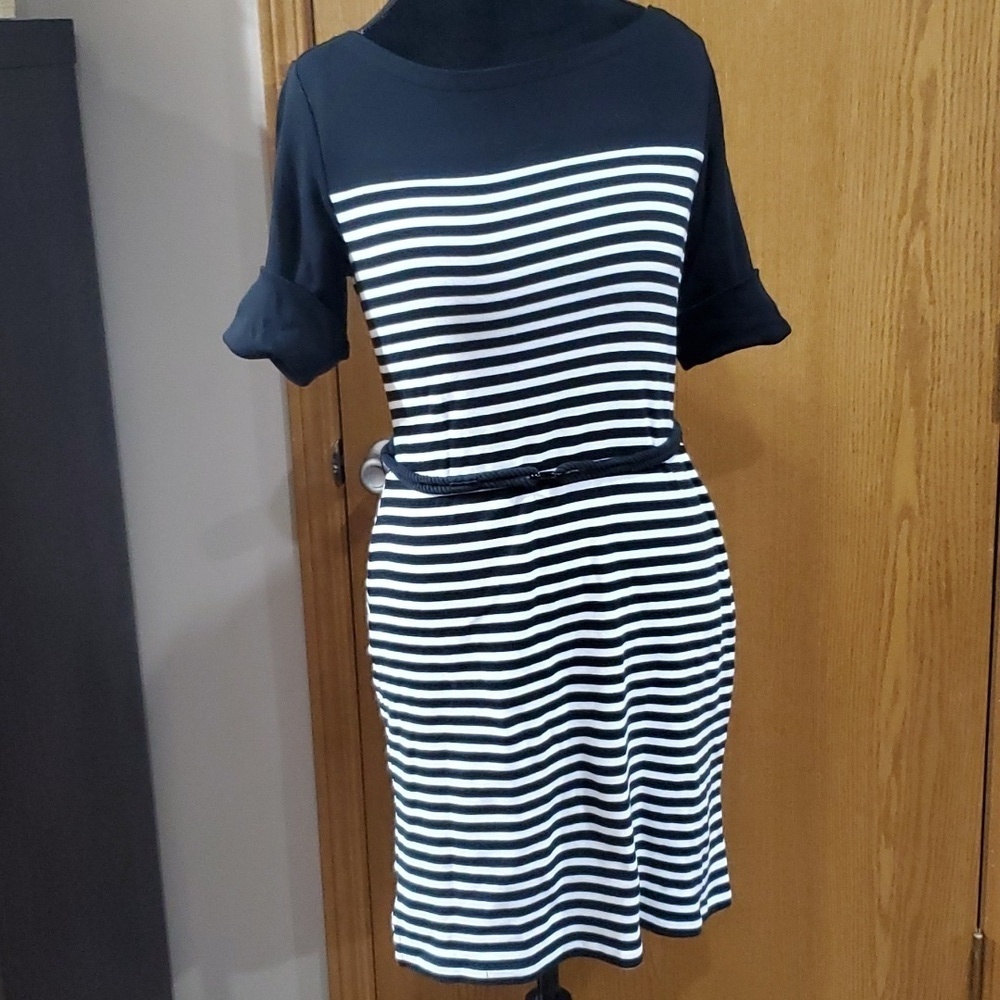 Lauren Ralph Lauren black white striped knit dress with rope belt euc